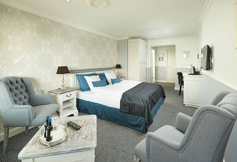 جناح جونيور مزوَّد بشرفة, Fjordkroen