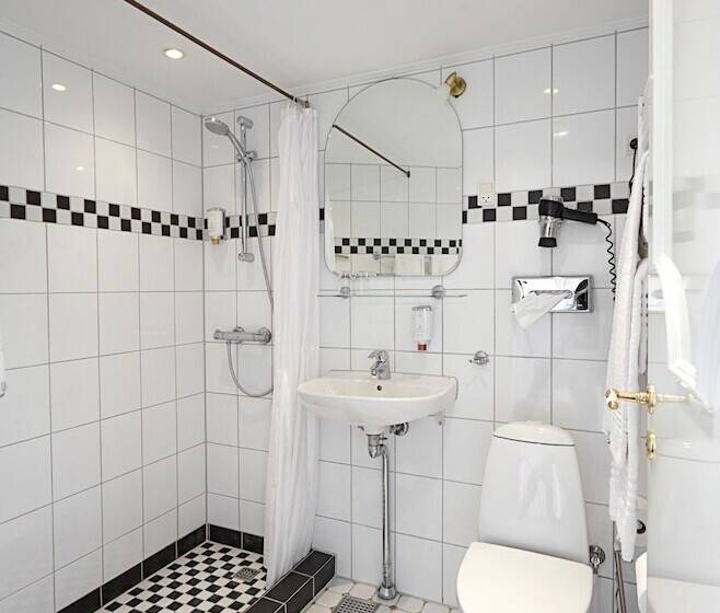 غرفة ديلوكس مطلّة علي البحر, Fjordkroen