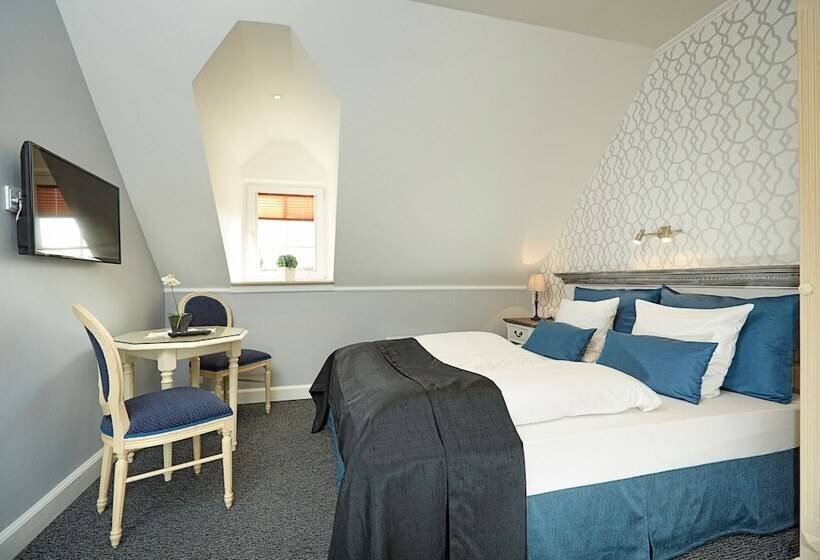 غرفة قياسية حمام مشترك, Fjordkroen