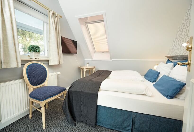 غرفة قياسية حمام مشترك, Fjordkroen