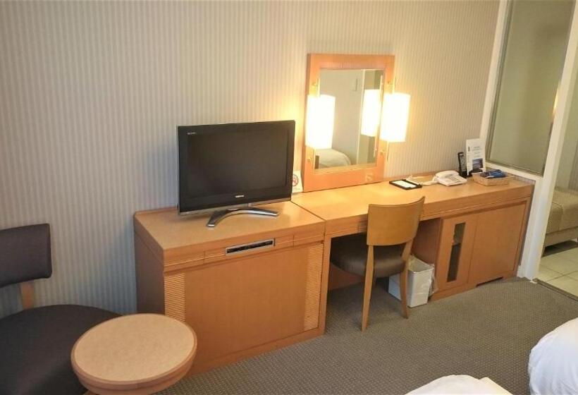 اتاق استاندارد سه نفره, West Inn Fujiyoshida