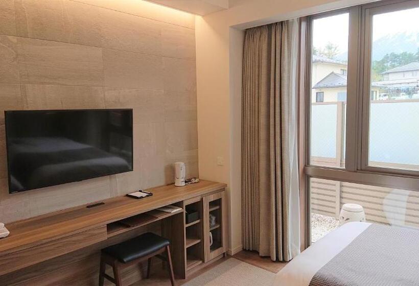 اتاق استاندارد با چشمانداز کوهستان, West Inn Fujiyoshida