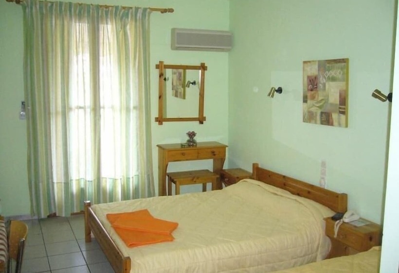 Triple Room Sea View, Nebo