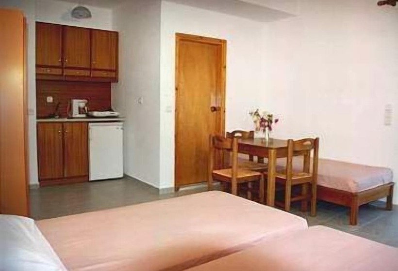 Triple Room Sea View, Nebo