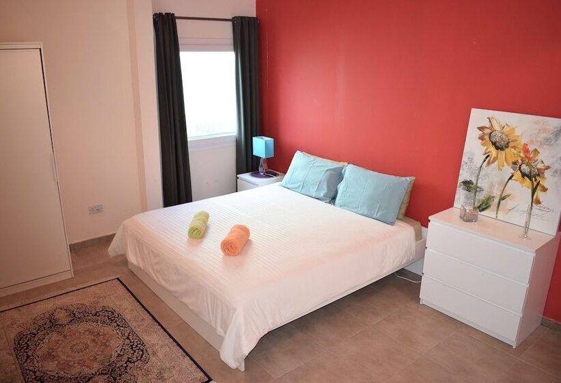 اتاق استاندارد سه نفره, Behlys Villa