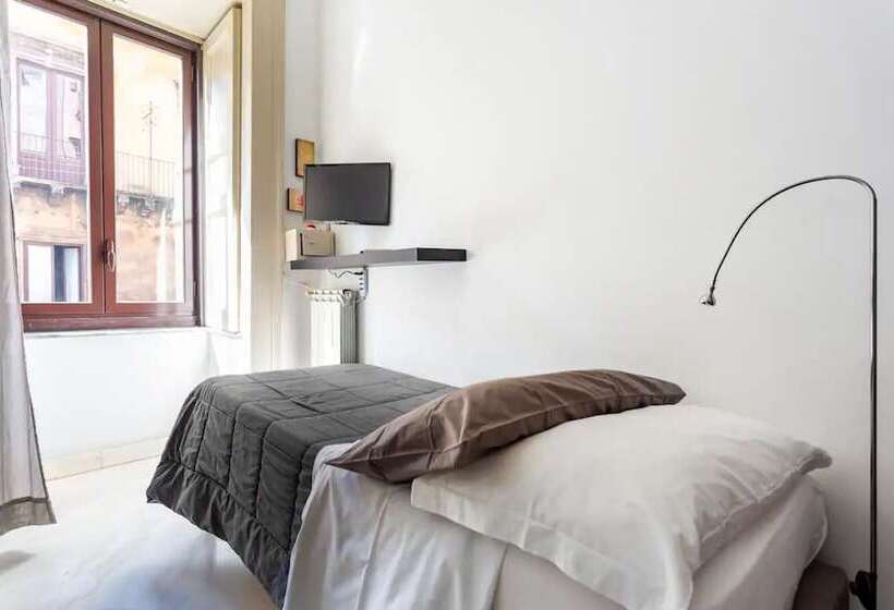 غرفة أساسية, Catania Inn Rooms