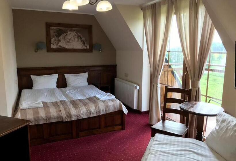 غرفة قياسية ثلاثية, Pensjonat Sekuła