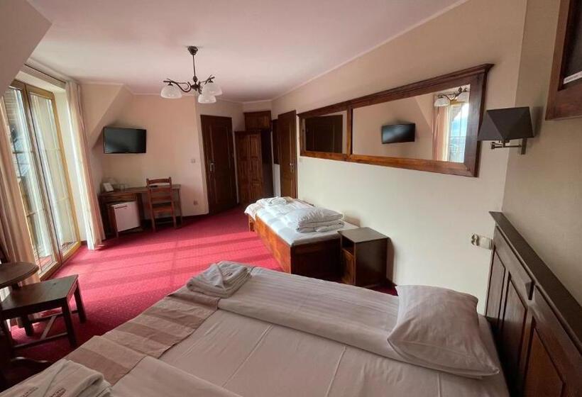 غرفة قياسية ثلاثية, Pensjonat Sekuła