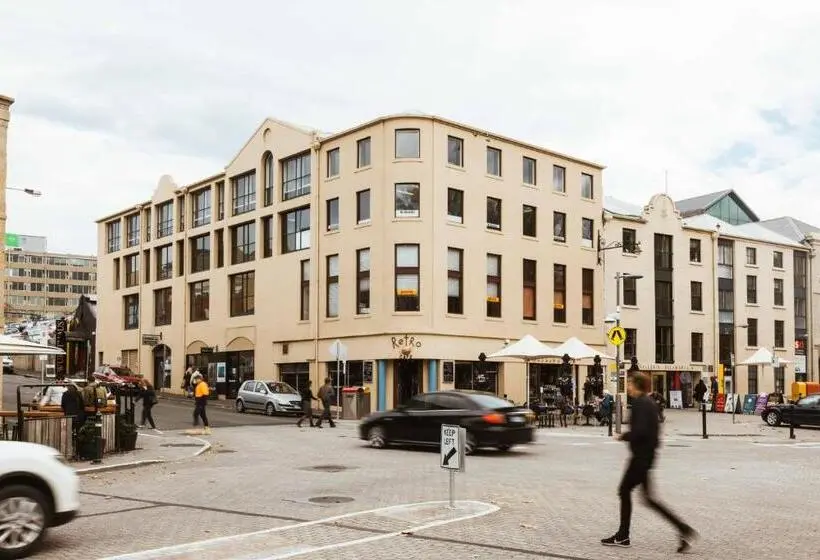 スタンダードスタジオ, Salamanca Galleria Apartments
