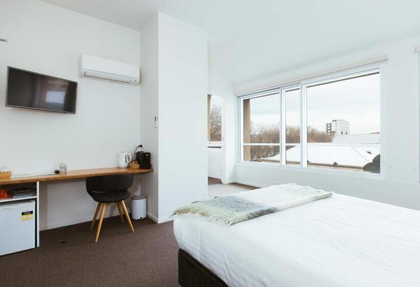 استودیوی استاندارد, Salamanca Galleria Apartments