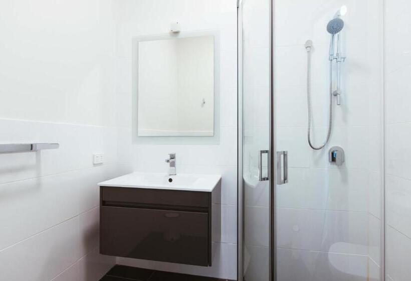 اتاق استاندارد, Salamanca Galleria Apartments