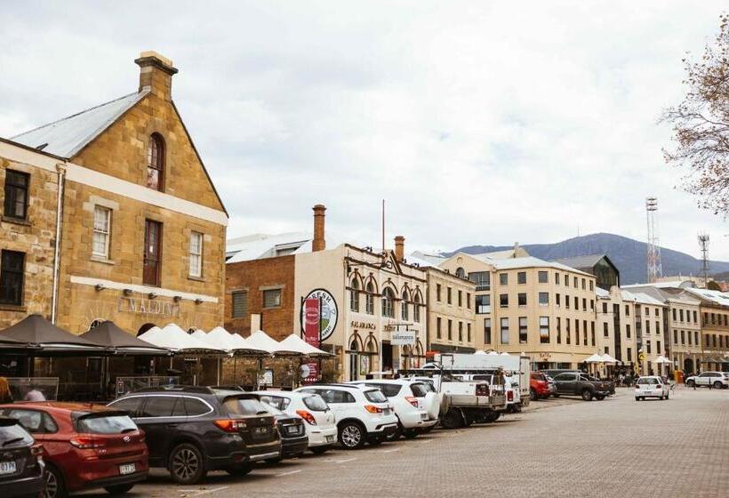 اتاق لوکس, Salamanca Galleria Apartments