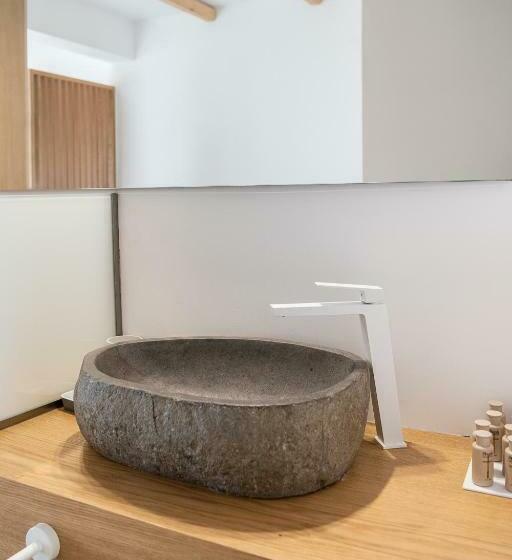 דירת חדר סופריור, Vergina Beach