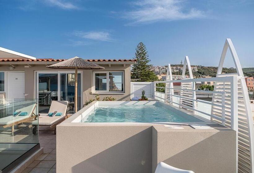 סוויטת פנטהאוז, Vergina Beach