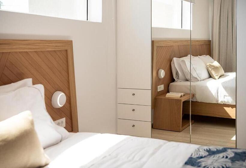 דירת חדר סופריור, Vergina Beach