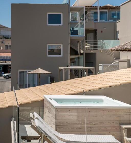 סוויטה עם ג'קוזי, נוף לים, Vergina Beach