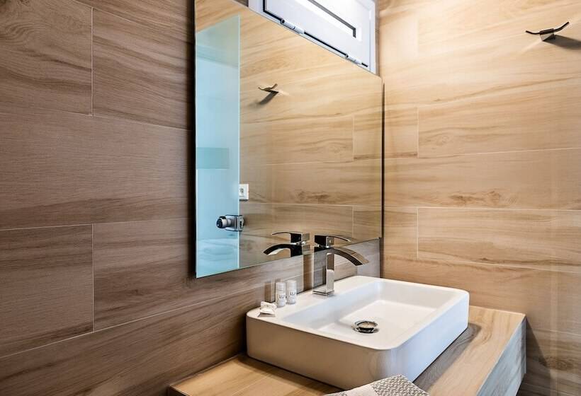 סוויטת ג'וניור נוף לים, Vergina Beach