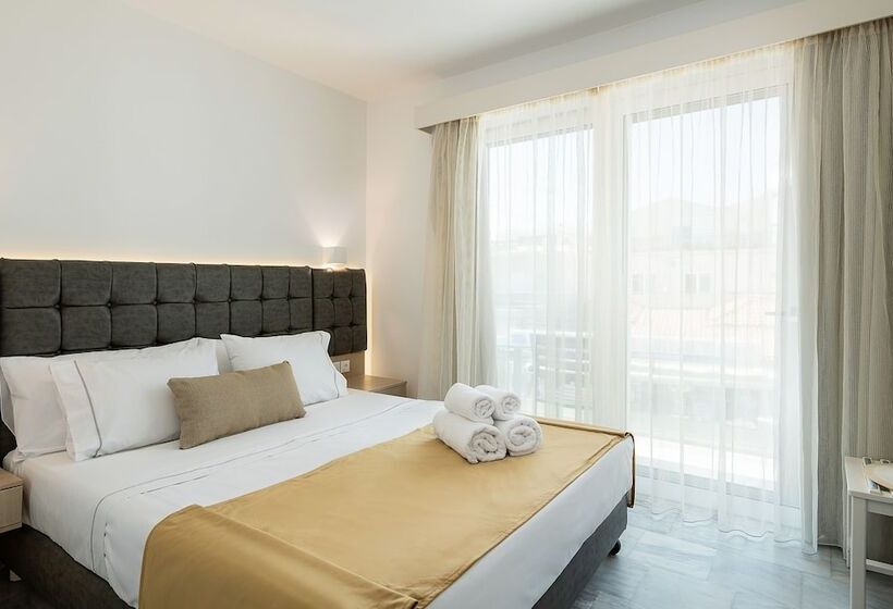 דירת חדר, Vergina Beach