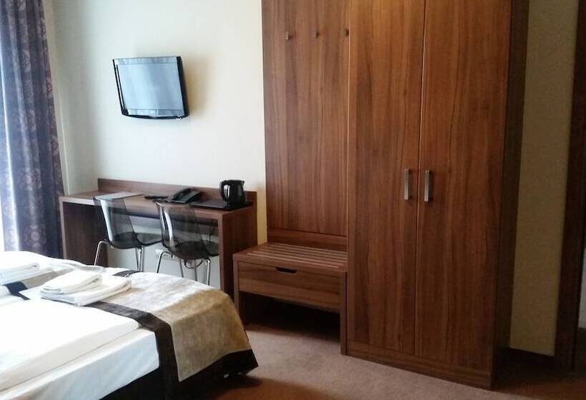 استودیوی استاندارد, Zawrat   Wypoczynek W Zasięgu Nart