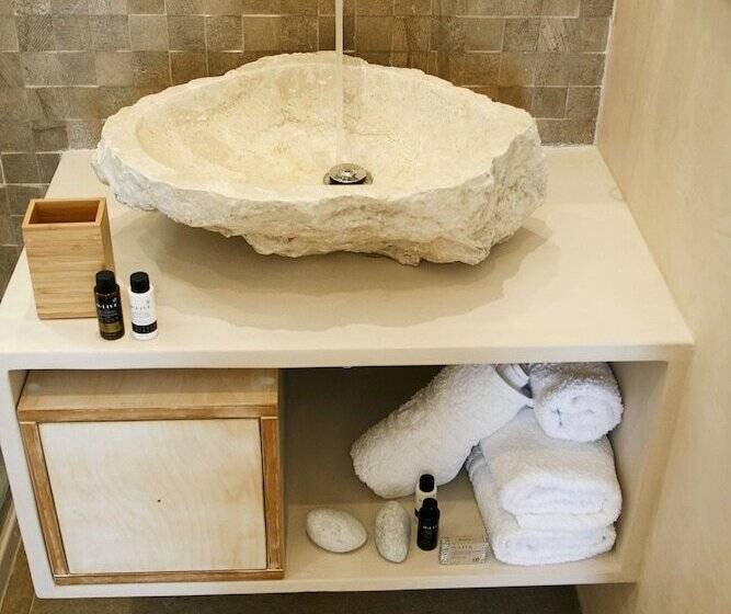 可观景的套房, Anatoli Luxury Studios & Suites