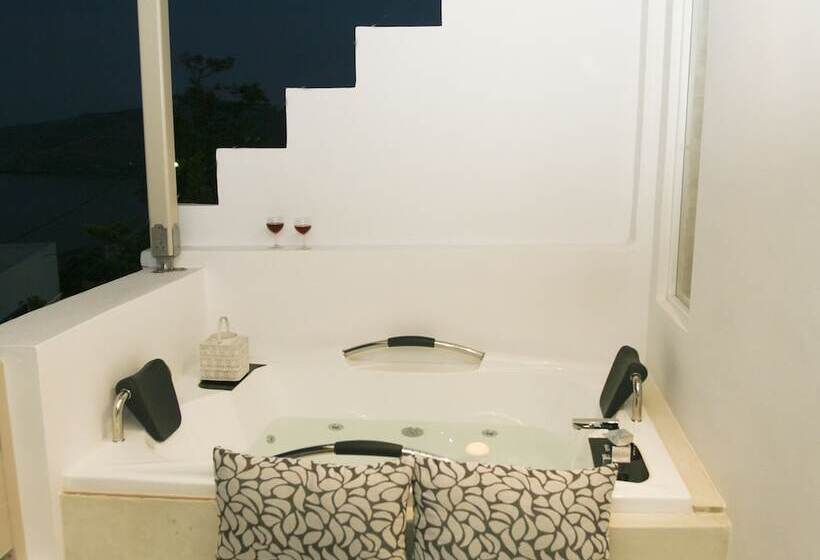 可观景的套房, Anatoli Luxury Studios & Suites