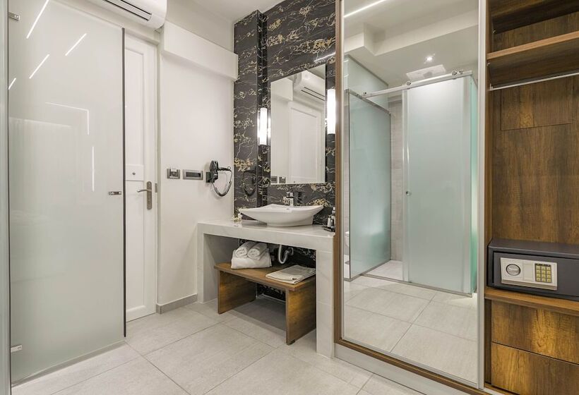 Трехместный Номер Deluxe, Litore Luxury Living
