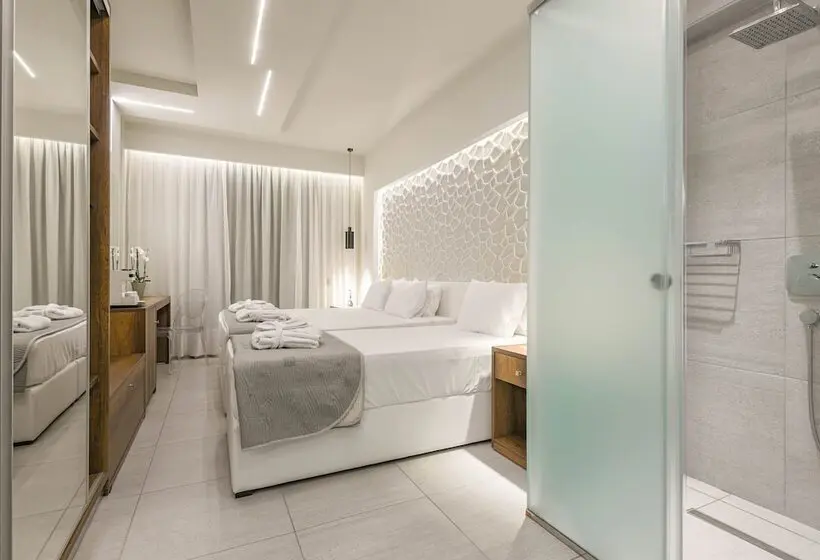 اتاق لوکس سه تخته, Litore Luxury Living