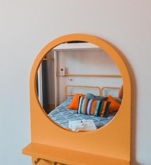 スタンダードルーム, Ostello Bello Lake Como