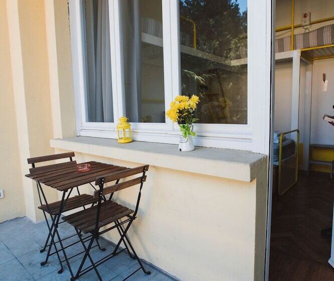 スタンダードルーム, Ostello Bello Lake Como