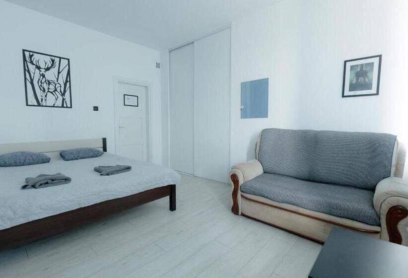 غرفة قياسية حمام مشترك, Hidden Peak Guestrooms