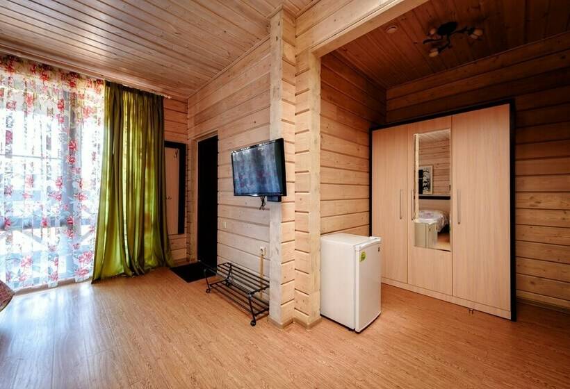 اتاق استاندارد چهار تخته, Zhuravli