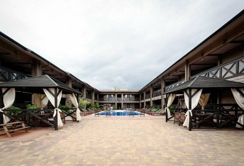 اتاق استاندارد چهار تخته, Zhuravli