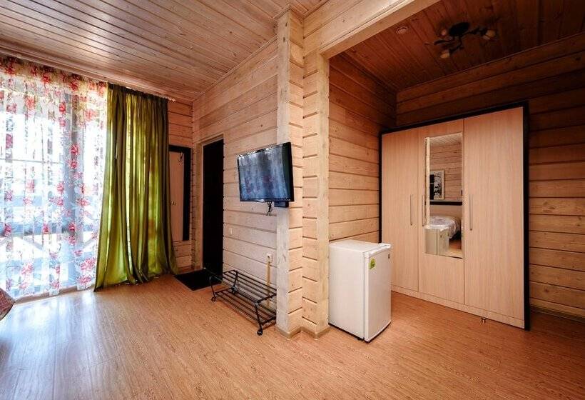 اتاق استاندارد چهار تخته, Zhuravli