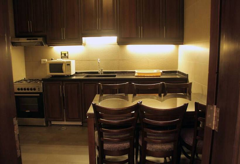 آپارتمان 3 خوابه, Aley Suites