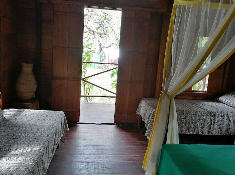 חדר סטנדרט לארבעה, Ciamat Camp