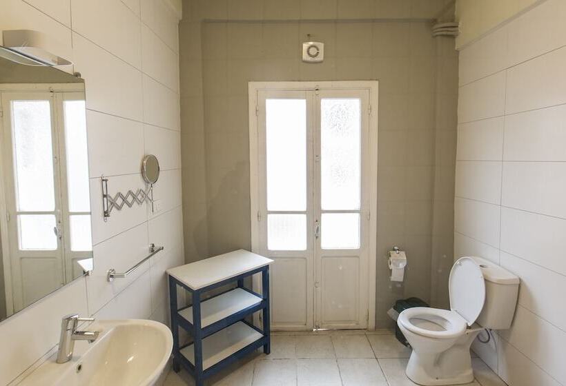 اتاق لوکس, The Grand Meshmosh