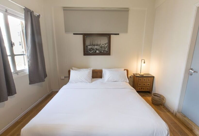 اتاق لوکس, The Grand Meshmosh