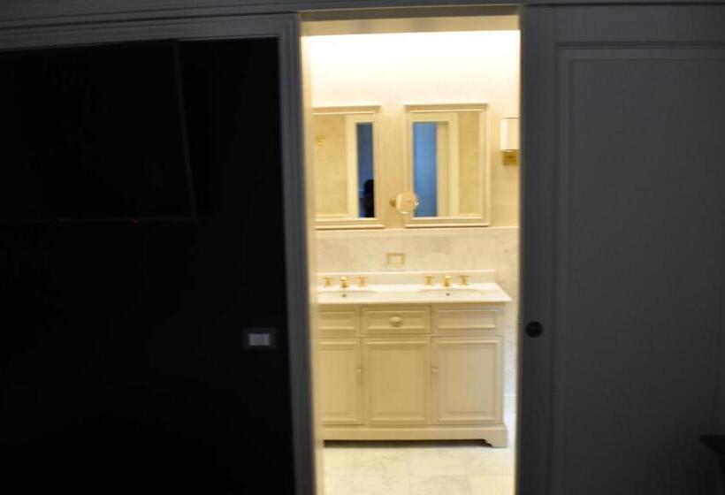 اتاق استاندارد, Residenza La Musa Amarcord