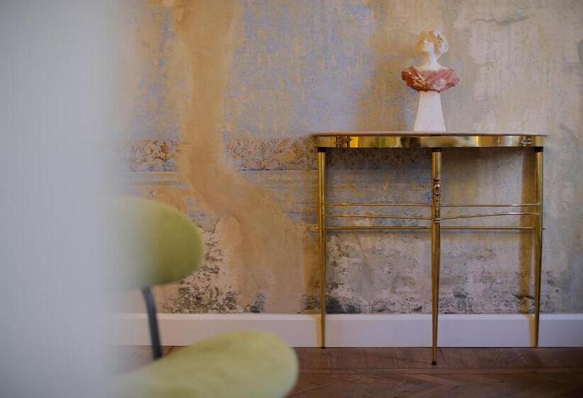 اتاق سوپریور, Residenza La Musa Amarcord