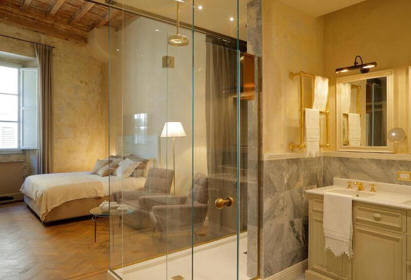 اتاق سوپریور سه تخته, Residenza La Musa Amarcord