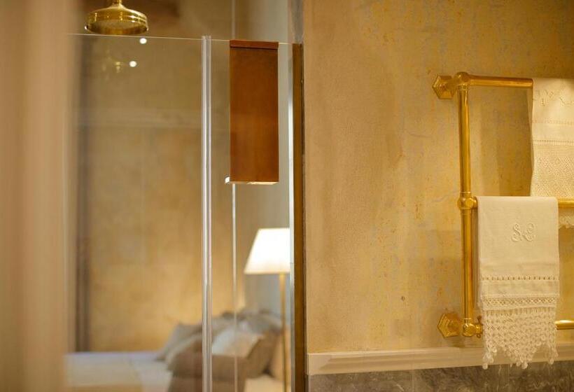 اتاق سوپریور سه تخته, Residenza La Musa Amarcord