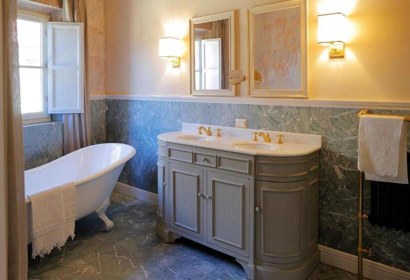 اتاق لوکس, Residenza La Musa Amarcord