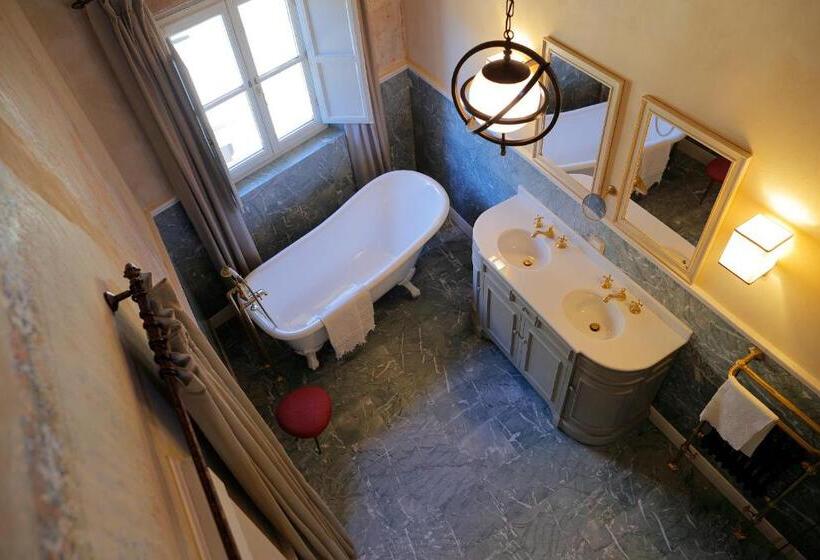 اتاق لوکس, Residenza La Musa Amarcord