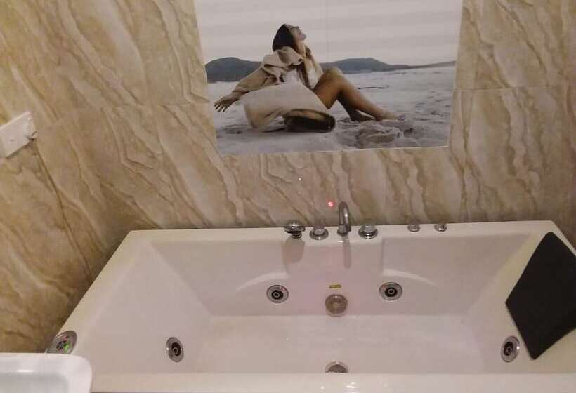 Superior-huone, Heavens Door Guest Inn