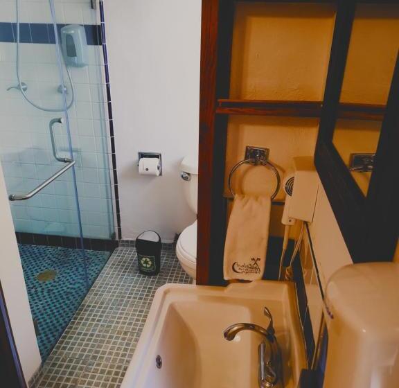 اتاق لوکس, Chalet Del Carmen