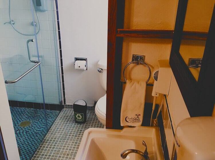 اتاق لوکس, Chalet Del Carmen