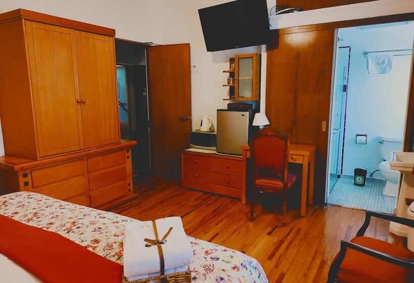 اتاق لوکس, Chalet Del Carmen