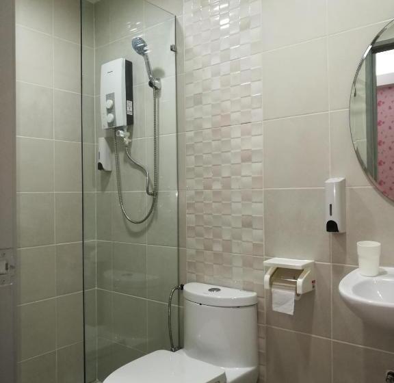 اتاق استاندارد چهار تخته, D' Cozy Inn