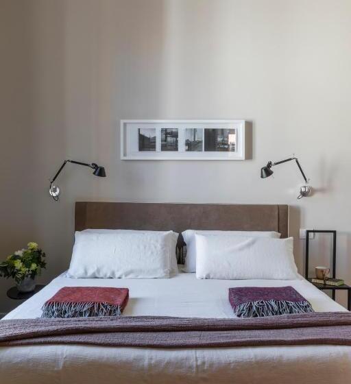 اتاق سوپریور با چشمانداز شهر, Mynavona