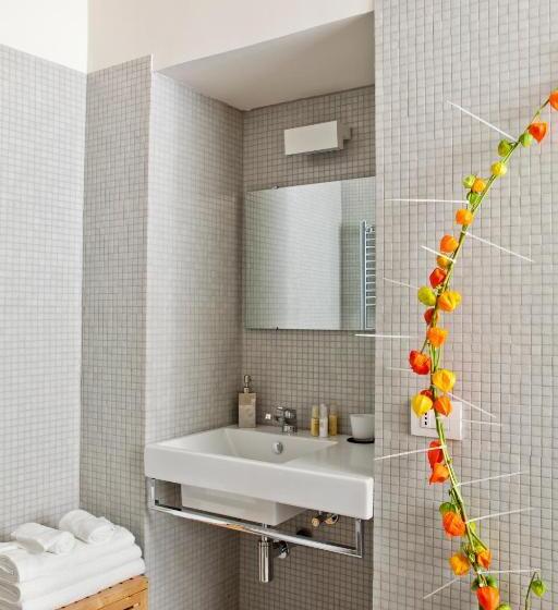 اتاق استاندارد, Mynavona